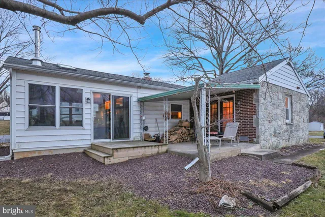 $330,000 | 329 Dahlia Road, Lancaster, PA 17602