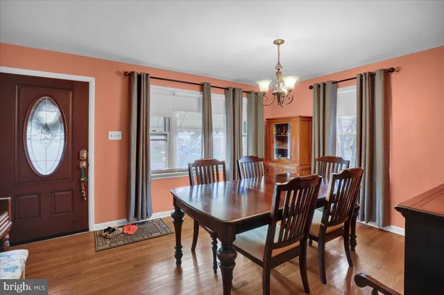 $330,000 | 329 Dahlia Road, Lancaster, PA 17602