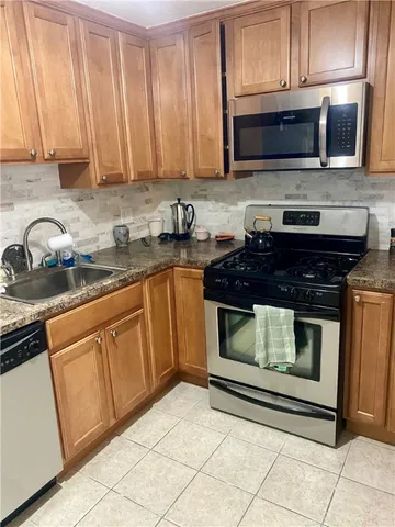 $2,500 | 7 Wake Robin Road, Unit 104, Lincoln, RI 02865