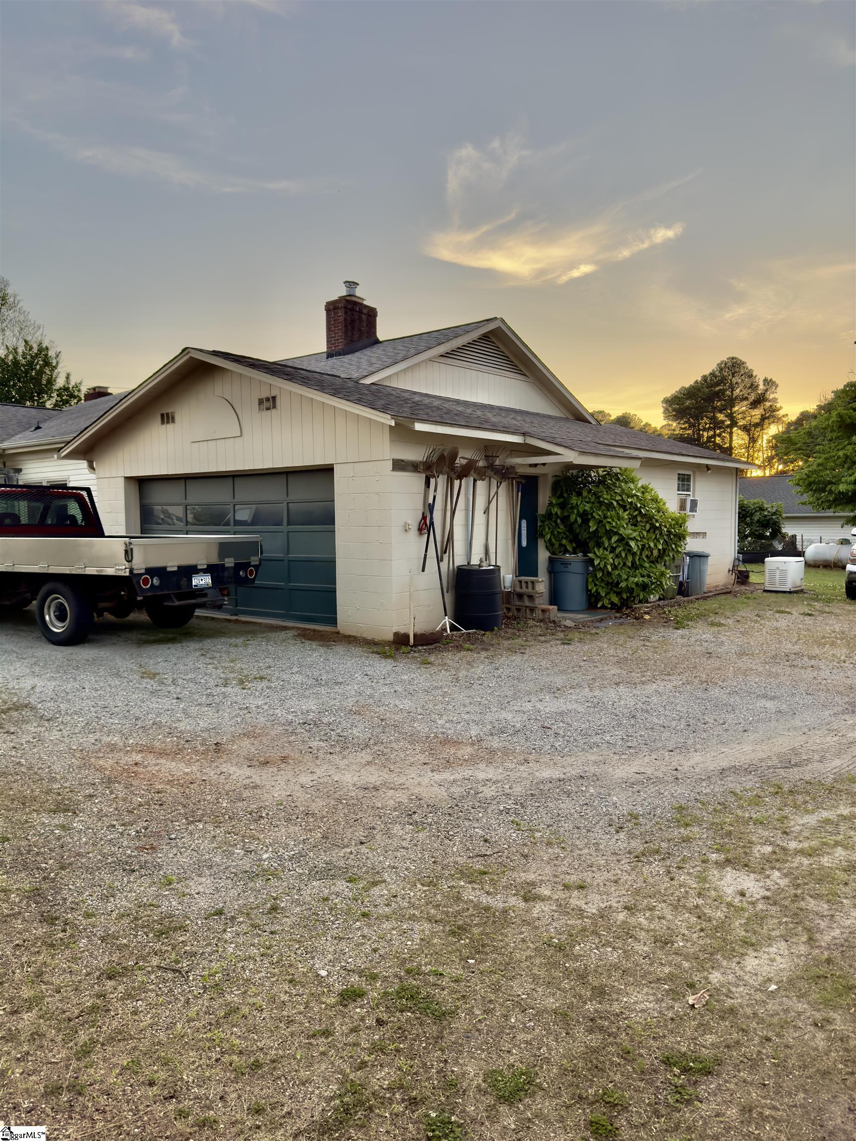 587 East Main Street Duncan, SC 29334 - Photo 16 of 24