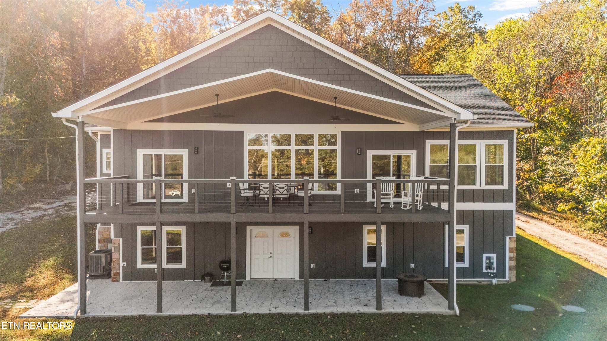 620 East Norris Point Road La Follette, TN 37766 - Photo 2 of 48 a front view of a house with windows