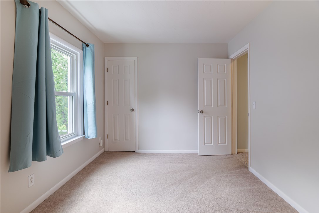 210 Laurelton Road Irondequoit, NY 14609 - Photo 30 of 50