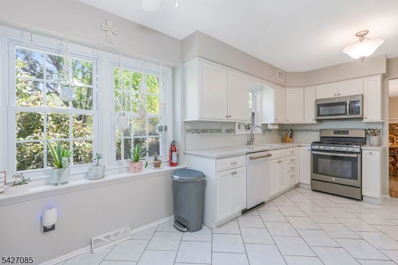 2 Sunset View Road Flemington, NJ 08822 - Photo 18 of 35