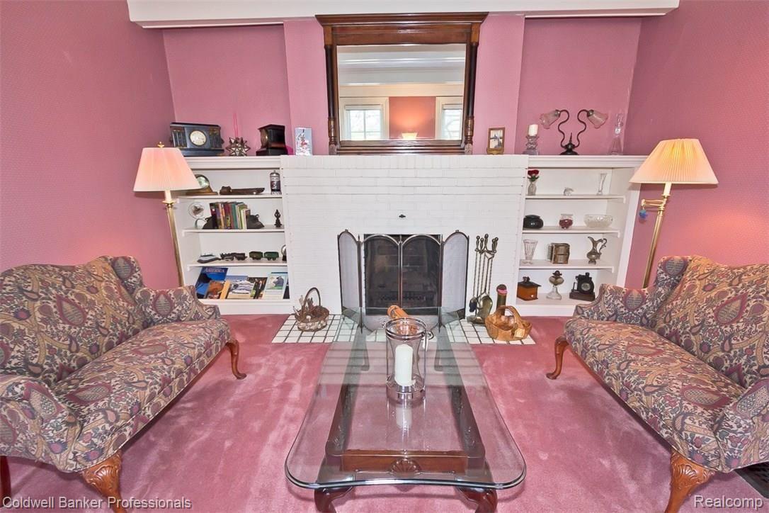 2324 Crooks Road Royal Oak, MI 48073 - Photo 21 of 51 D2.jpg