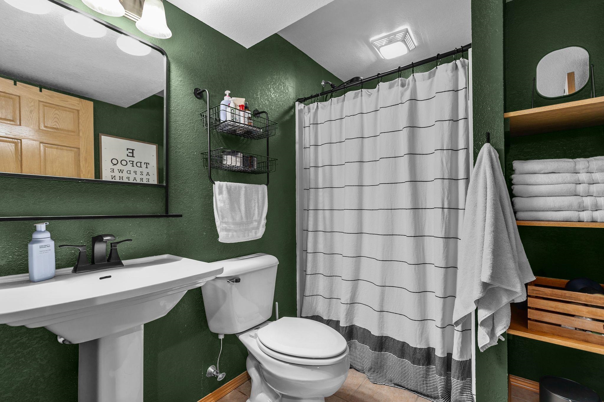 W5546 Mutzy Way Appleton, WI 54915 - Photo 29 of 66
