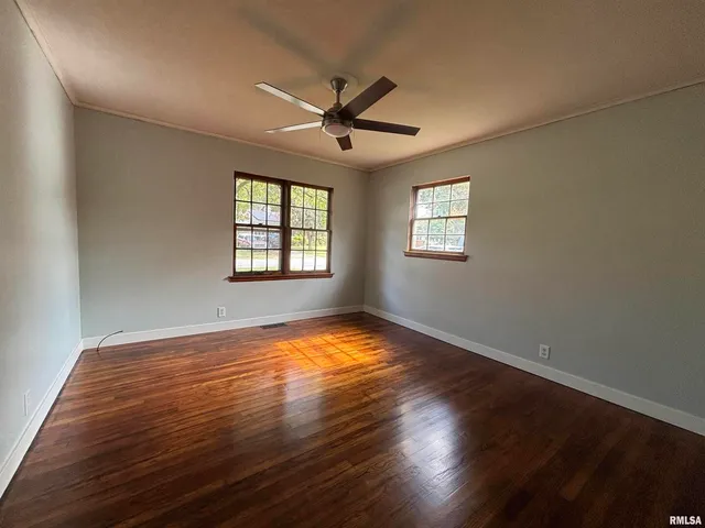 $129,000 | 702 South Dixon Avenue, Carbondale, IL 62901