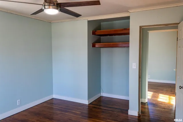 $129,000 | 702 South Dixon Avenue, Carbondale, IL 62901