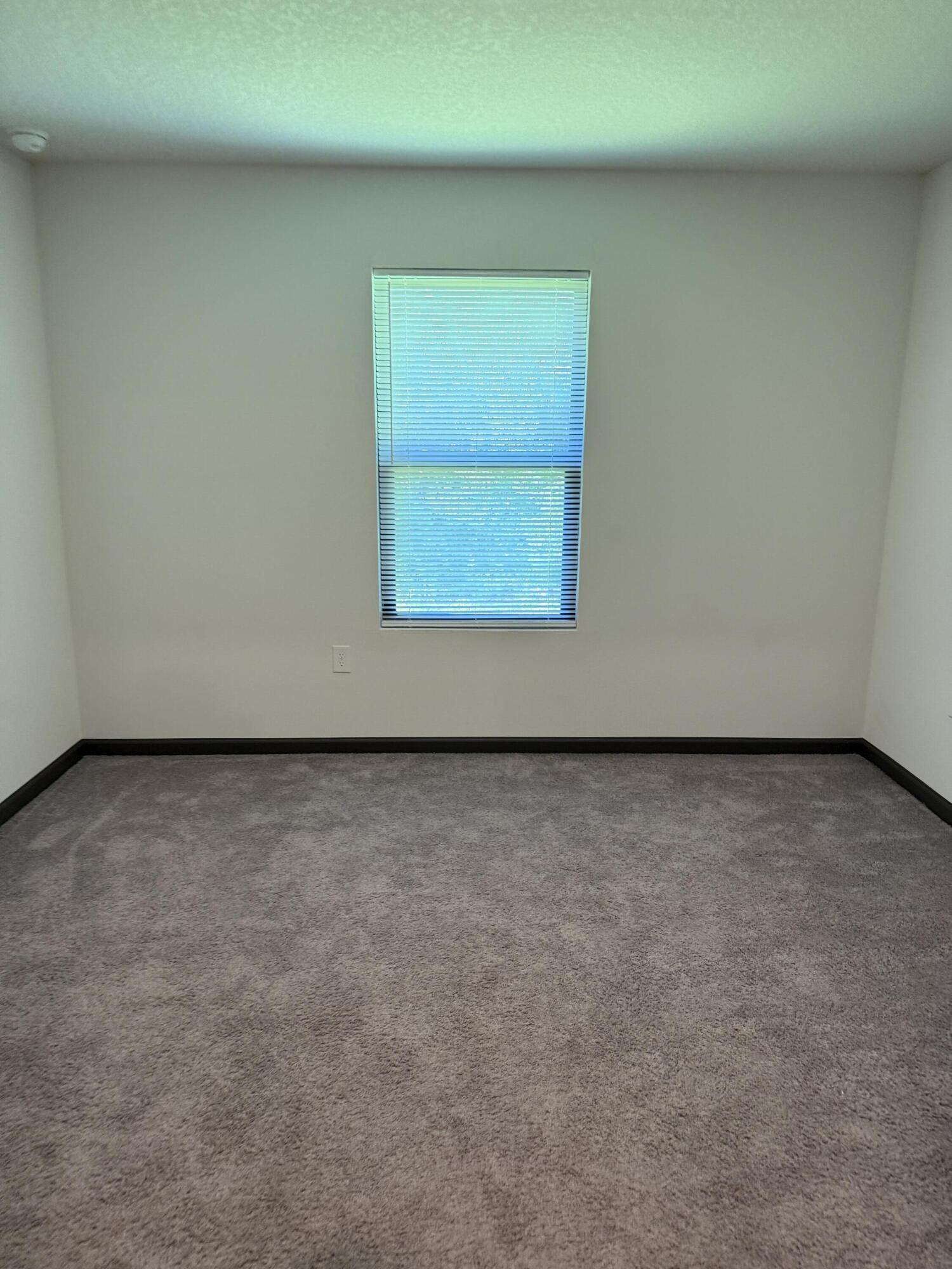 3476 Sparco Drive Crestview, FL 32539 - Photo 10 of 27 a view of a room