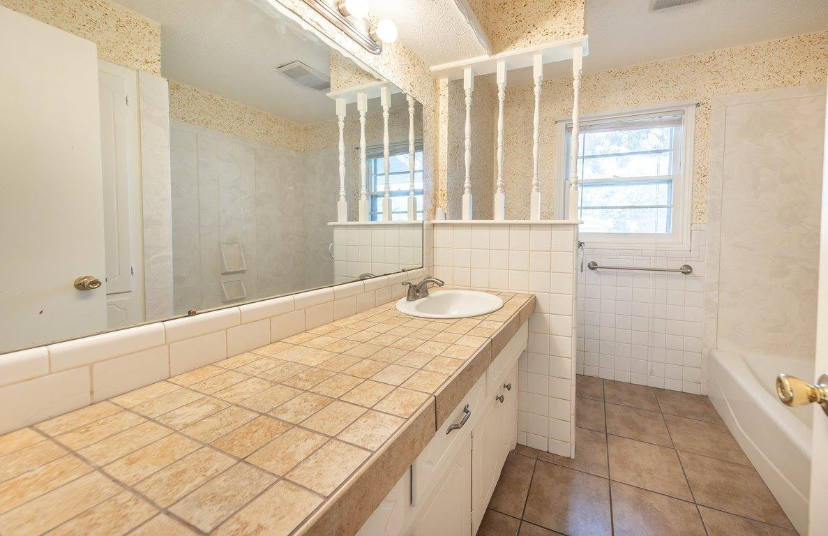 2904 69th Street Lubbock, TX 79413 - Photo 13 of 22 Photo 13