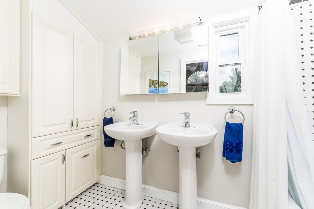 110 Dudley Road Newton, MA 02459 - Photo 23 of 30