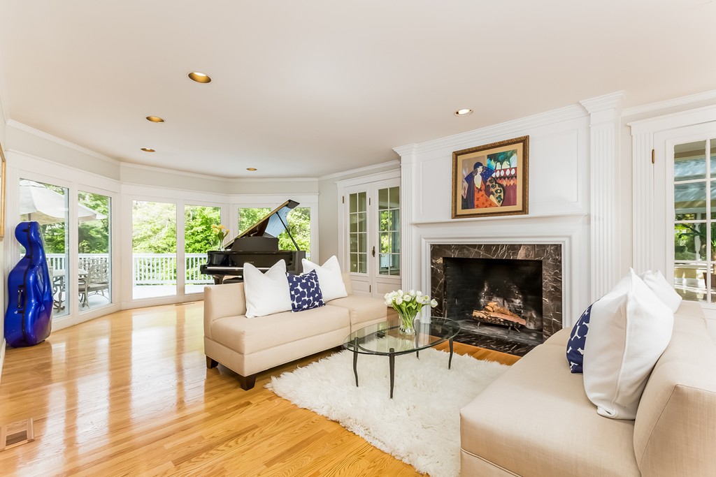 110 Dudley Road Newton, MA 02459 - Photo 4 of 30