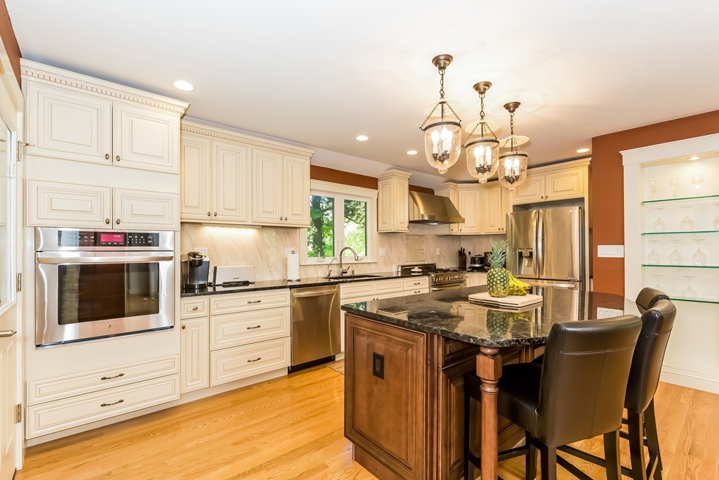 110 Dudley Road Newton, MA 02459 - Photo 7 of 30