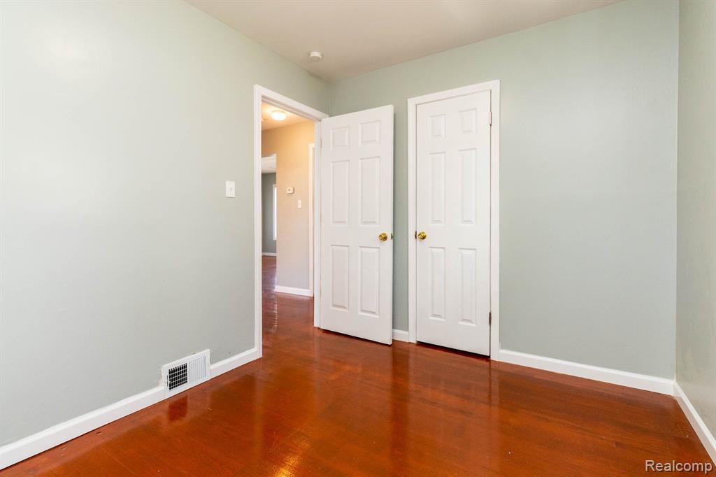 28761 Warren Road Garden City, MI 48135 - Photo 20 of 30 Gallery Image 20