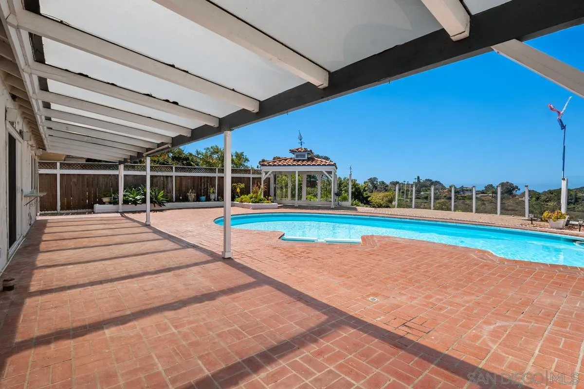 14186 Recuerdo Drive Del Mar, CA 92014 - Photo 23 of 35