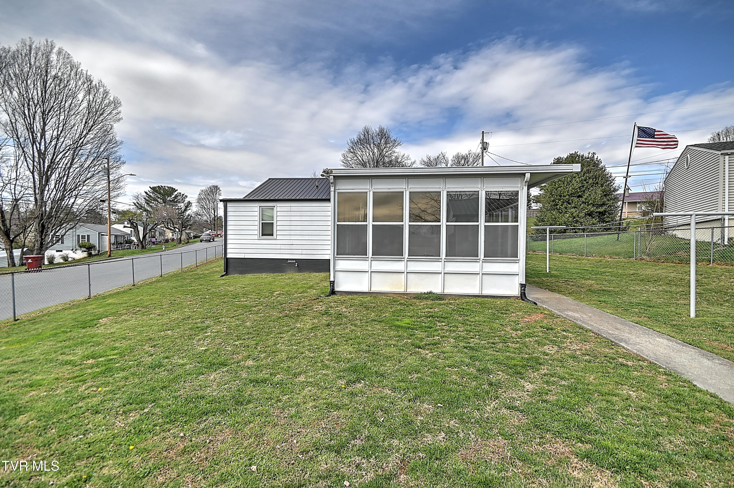 1017 Harding Avenue Johnson City, TN 37604 - Photo 28 of 31 1017 Harding Kw-33