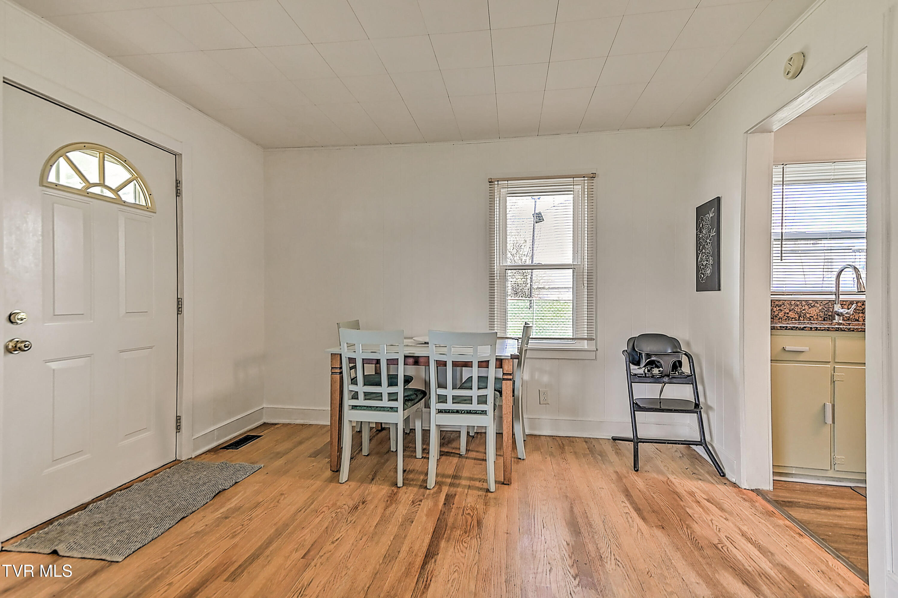 1017 Harding Avenue Johnson City, TN 37604 - Photo 6 of 31 1017 Harding Kw-8
