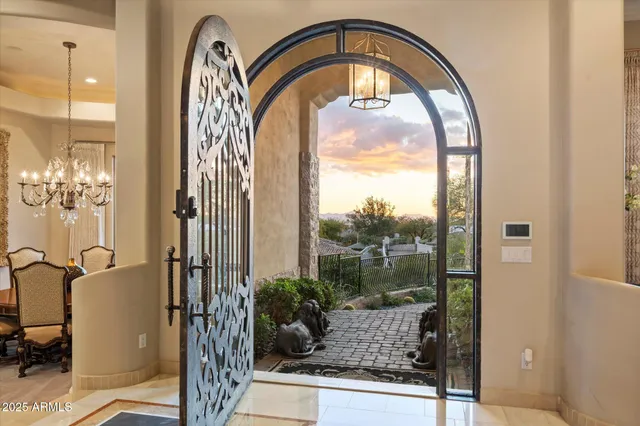 $3,950,000 | 6621 North Arizona Biltmore Circle, Phoenix, AZ 85016