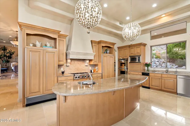 $3,950,000 | 6621 North Arizona Biltmore Circle, Phoenix, AZ 85016