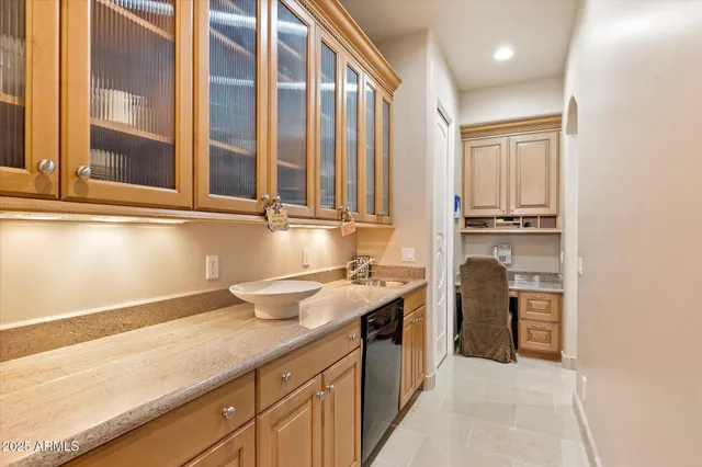 $3,950,000 | 6621 North Arizona Biltmore Circle, Phoenix, AZ 85016