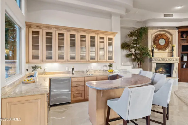 $3,950,000 | 6621 North Arizona Biltmore Circle, Phoenix, AZ 85016