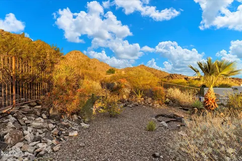 $3,950,000 | 6621 North Arizona Biltmore Circle, Phoenix, AZ 85016