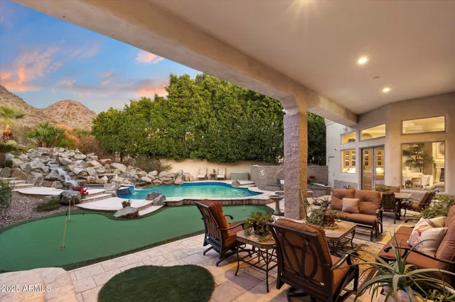 $3,950,000 | 6621 North Arizona Biltmore Circle, Phoenix, AZ 85016