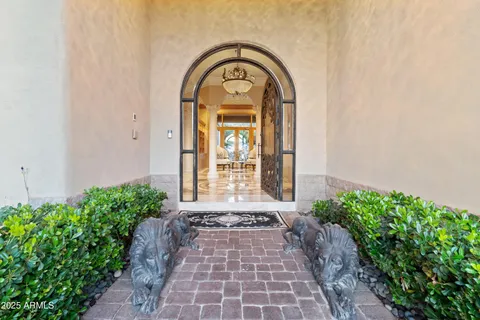$3,950,000 | 6621 North Arizona Biltmore Circle, Phoenix, AZ 85016