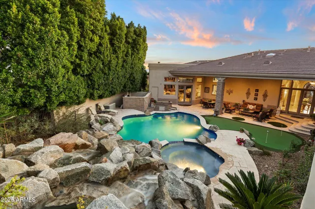 $3,950,000 | 6621 North Arizona Biltmore Circle, Phoenix, AZ 85016