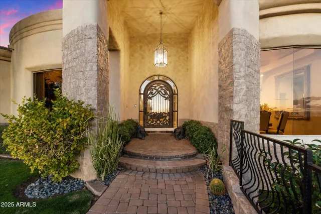 $3,950,000 | 6621 North Arizona Biltmore Circle, Phoenix, AZ 85016