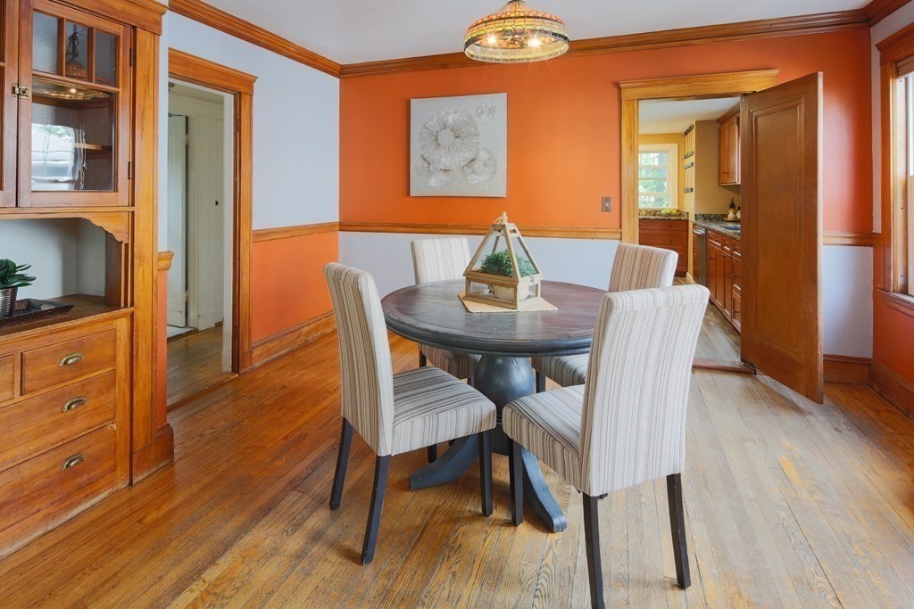 155 Florence Road Waltham, MA 02453 - Photo 9 of 41