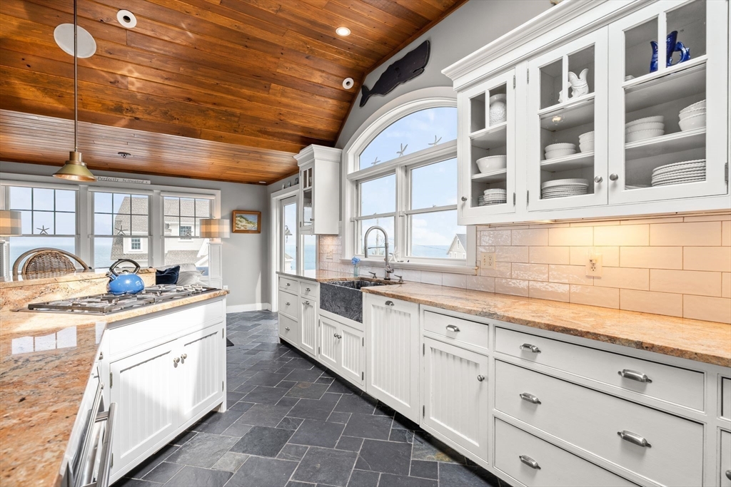 28 Collier Road Scituate, MA 02066 - Photo 12 of 38