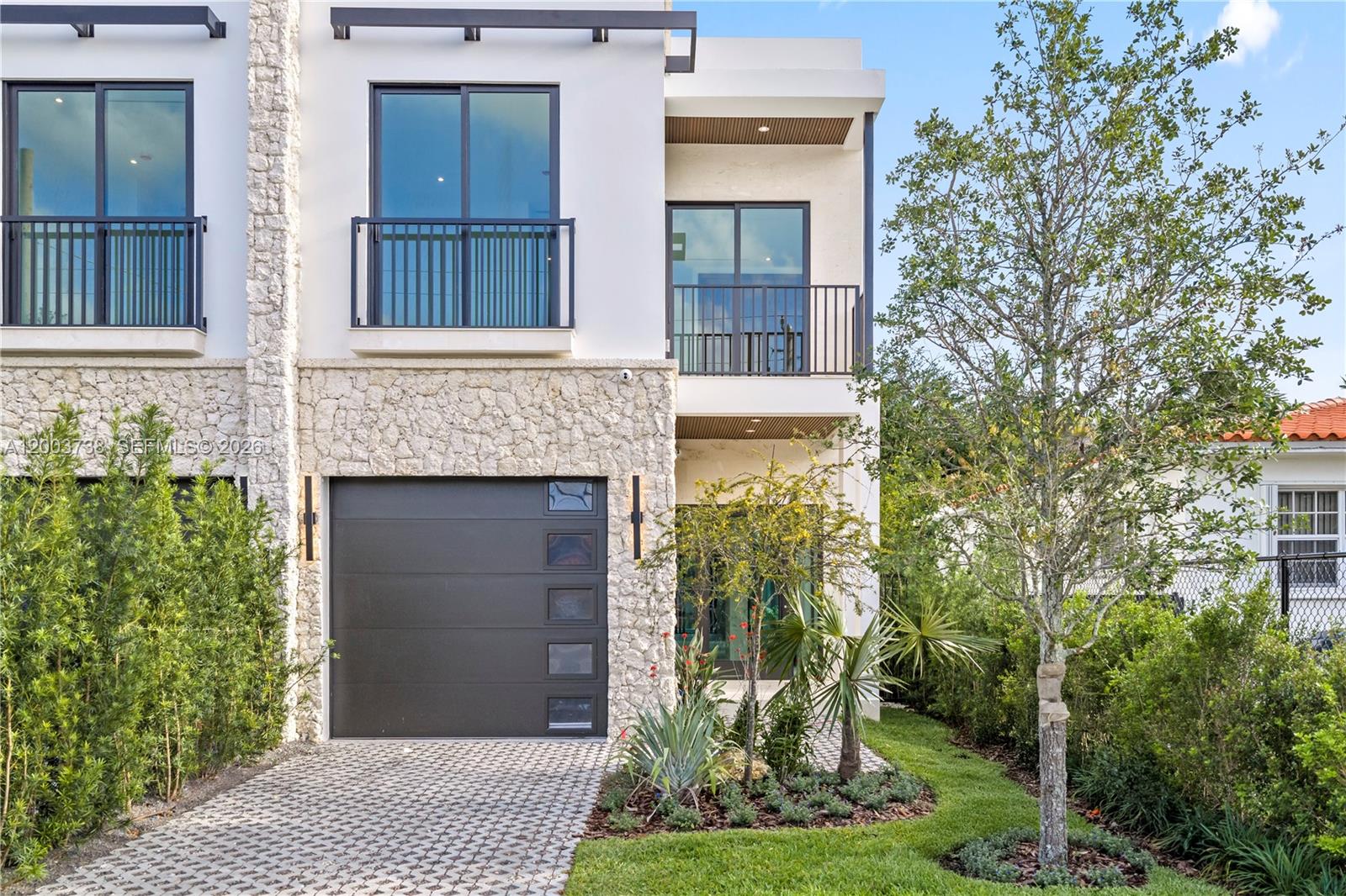 3320 Southwest 23rd Street Miami, FL 33145 - Photo 3 of 44