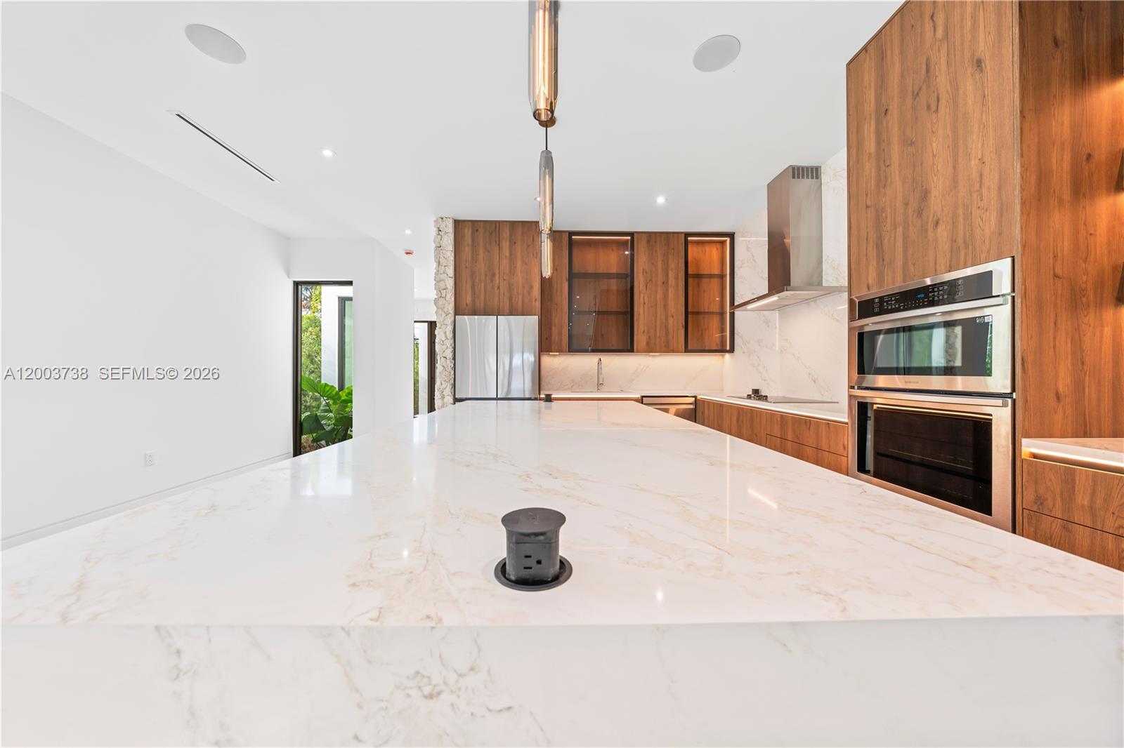 3320 Southwest 23rd Street Miami, FL 33145 - Photo 10 of 44