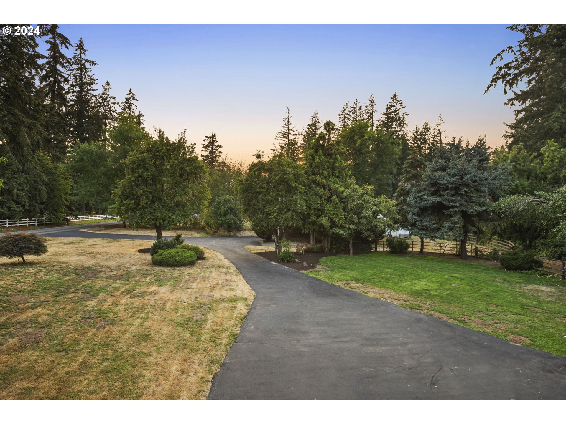 6189 Southwest Delker Road Tualatin, OR 97062 - Photo 25 of 48 Gallery Image 25
