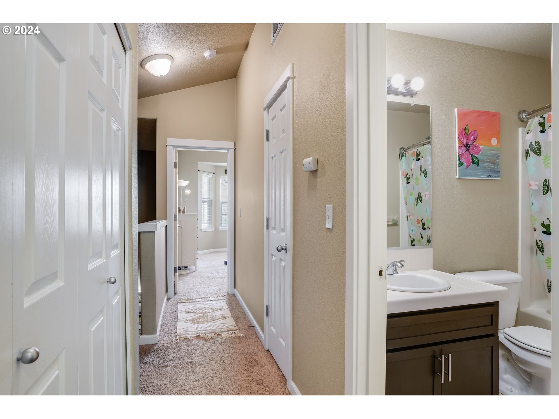 7898 Southwest Pickleweed Lane Portland, OR 97224 - Photo 26 of 36 Bathroom