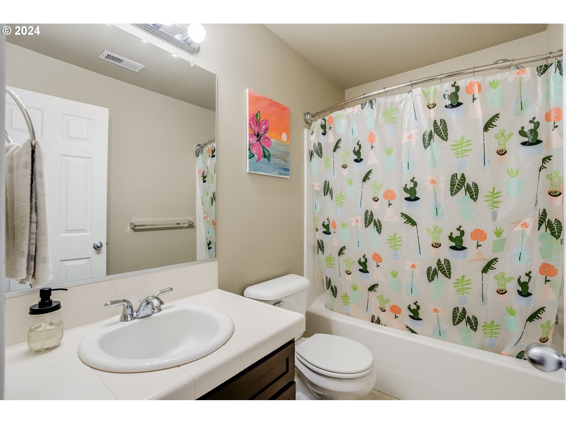 7898 Southwest Pickleweed Lane Portland, OR 97224 - Photo 27 of 36 Bathroom