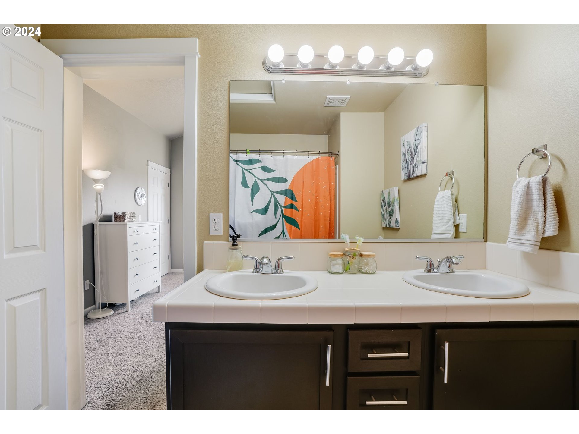 7898 Southwest Pickleweed Lane Portland, OR 97224 - Photo 34 of 36 Attached Bathroom #1
