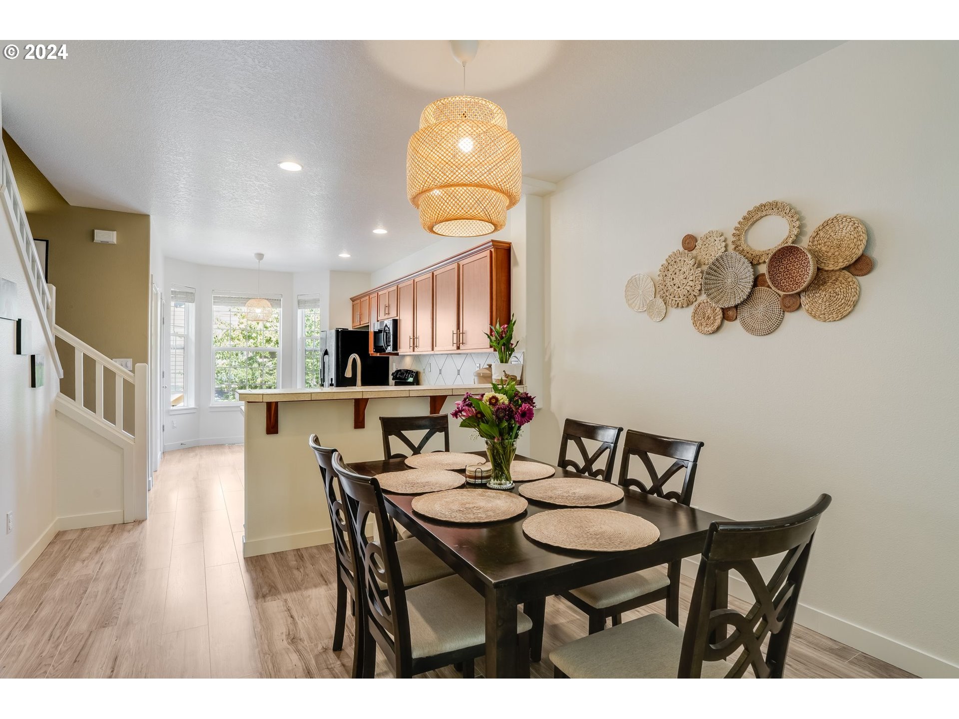 7898 Southwest Pickleweed Lane Portland, OR 97224 - Photo 8 of 36 Dining Room
