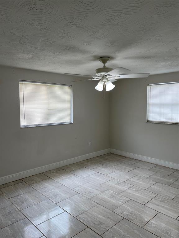 4926 Billy Direct Lane Lutz, FL 33559 - Photo 10 of 21