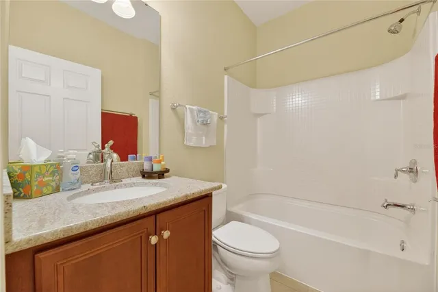 $304,500 | 5415 Sunset Falls Drive, Apollo Beach, FL 33572