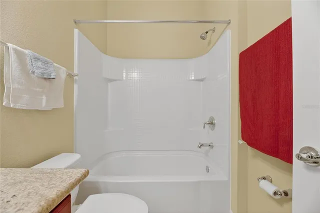 $304,500 | 5415 Sunset Falls Drive, Apollo Beach, FL 33572