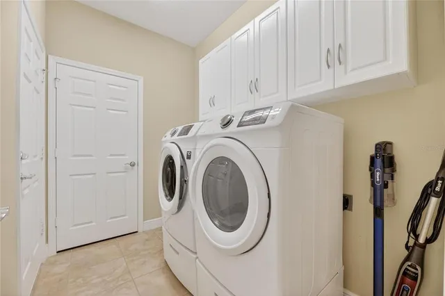 $304,500 | 5415 Sunset Falls Drive, Apollo Beach, FL 33572