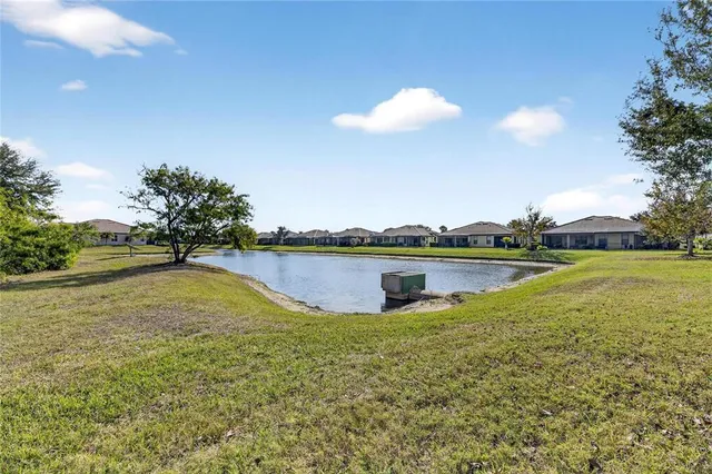 $304,500 | 5415 Sunset Falls Drive, Apollo Beach, FL 33572