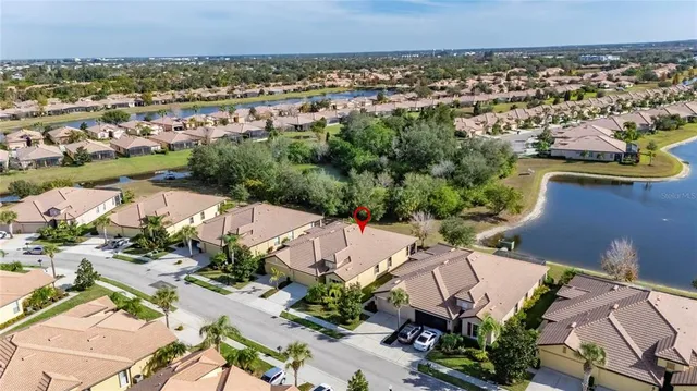 $304,500 | 5415 Sunset Falls Drive, Apollo Beach, FL 33572