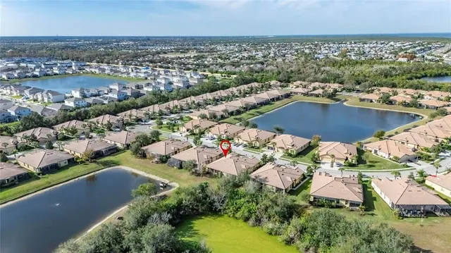 $304,500 | 5415 Sunset Falls Drive, Apollo Beach, FL 33572