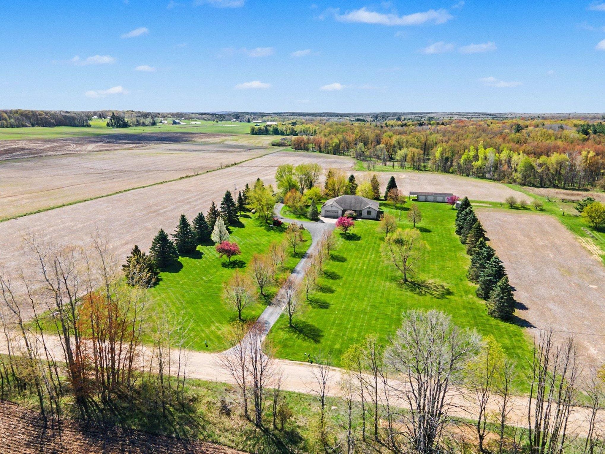 7141 West Pleasant Valley Road Blanchard, MI 49310 - Photo 38 of 43