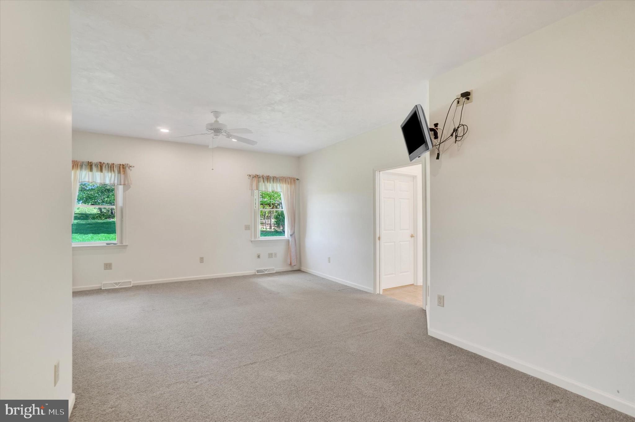 4192 Evergreen Road Felton, PA 17322 - Photo 26 of 46 an empty room with a window