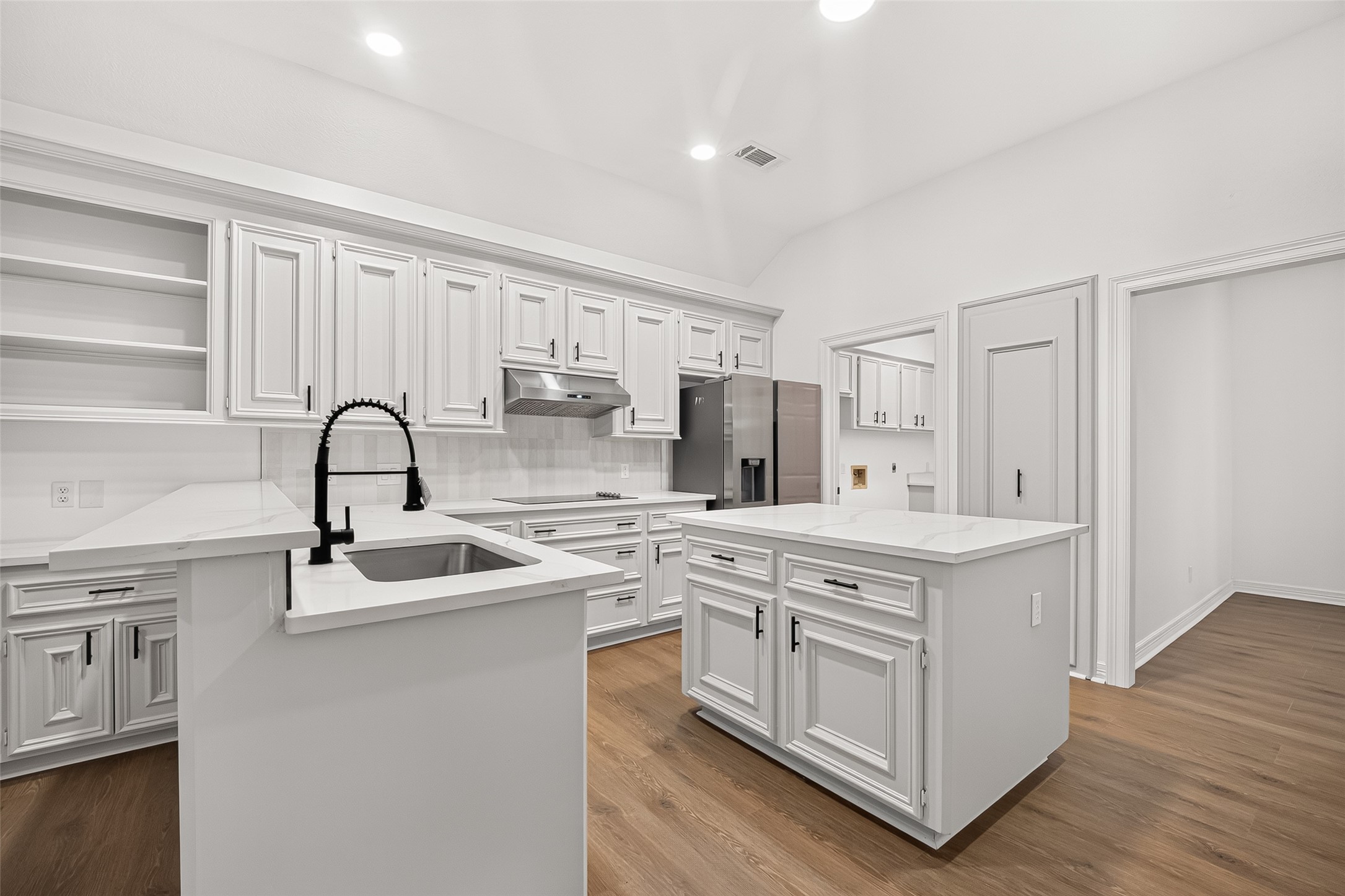 4415 Country Club View Baytown, TX 77521 - Photo 23 of 50 New counter tops and appliances