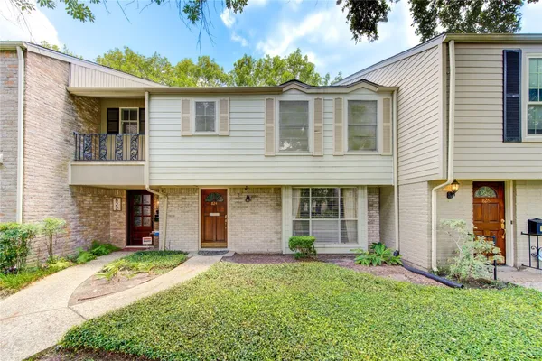 $2,600 | 824 Wax Myrtle Lane, Houston, TX 77079
