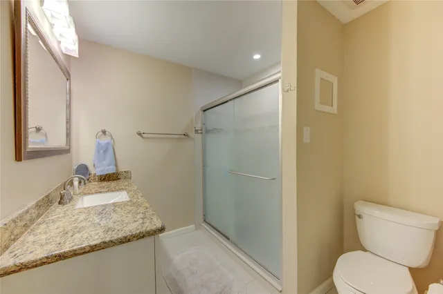 $2,700 | 824 Wax Myrtle Lane, Houston, TX 77079